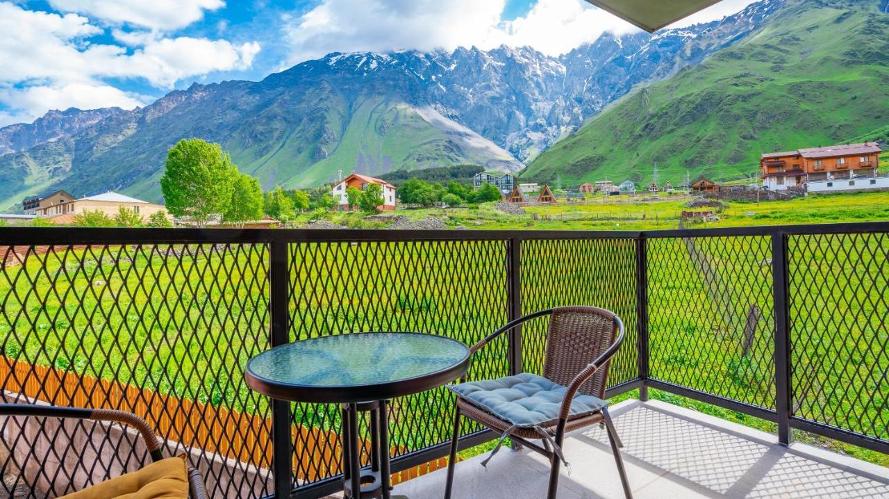 Devdaraki Apartments Kazbegi Exteriör bild