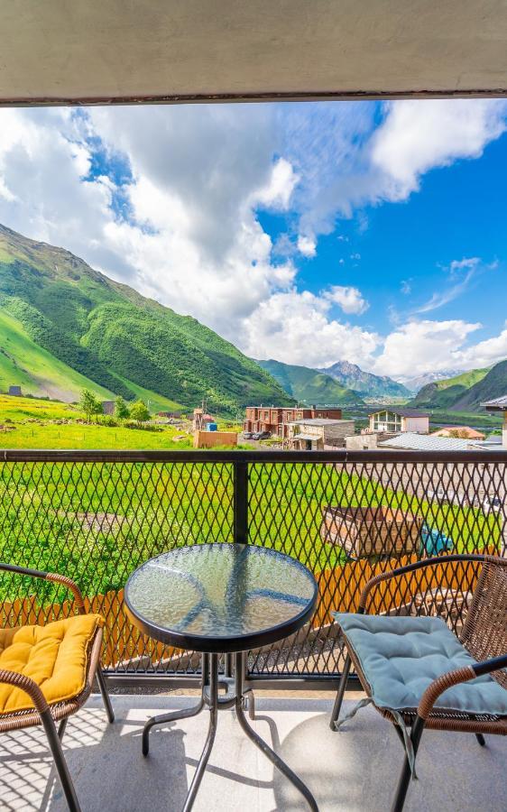 Devdaraki Apartments Kazbegi Exteriör bild