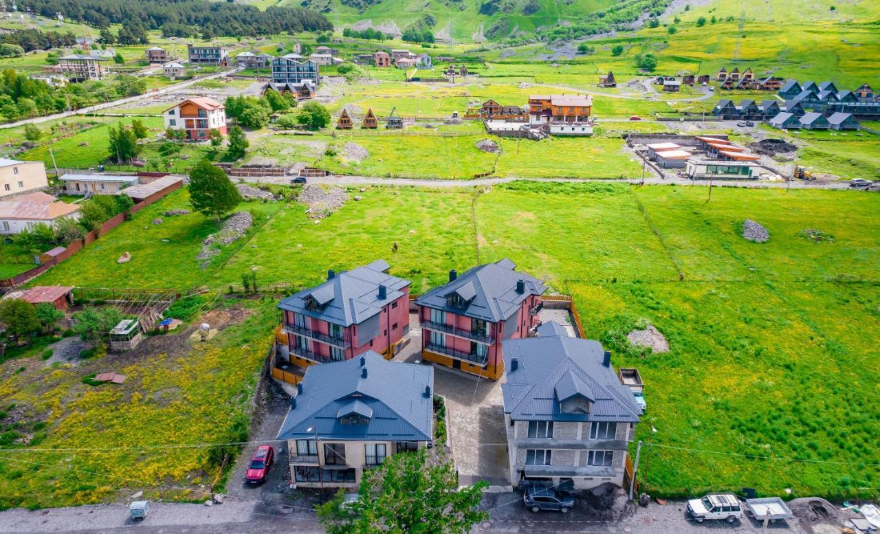Devdaraki Apartments Kazbegi Exteriör bild